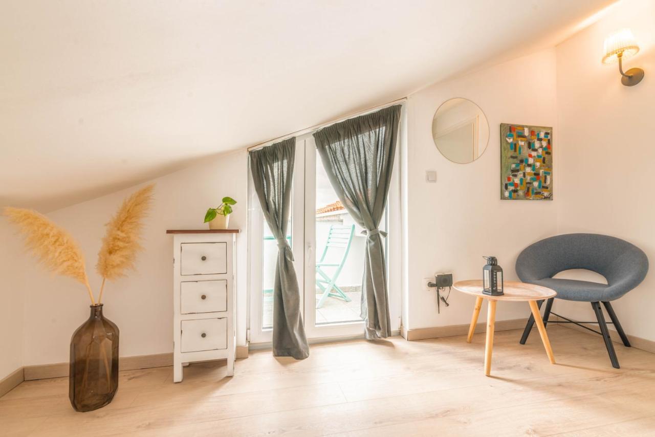Apartment Egon Малинска Экстерьер фото
