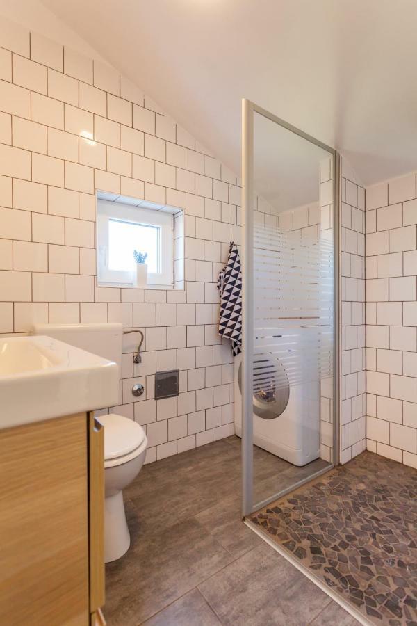 Apartment Egon Малинска Экстерьер фото